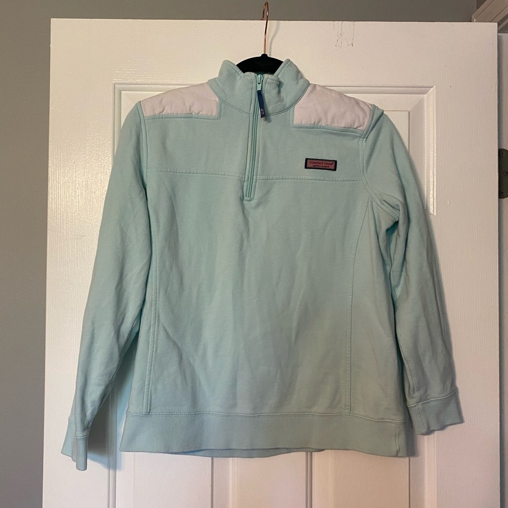 Medium vineyard vines Aztec print mint pullover